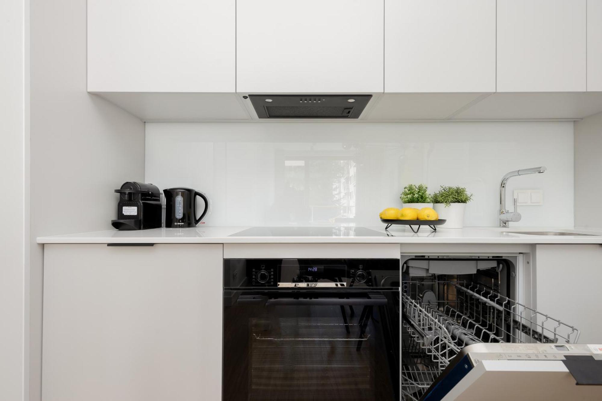 City Apartments Domaniewska With Parking Mokotow By Renters Prestige Варшава Экстерьер фото